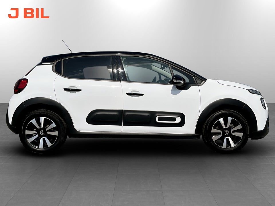 Bild på Citroën C3 Shine 1.2 PT 83hk CARPLAY BACKSENSORER