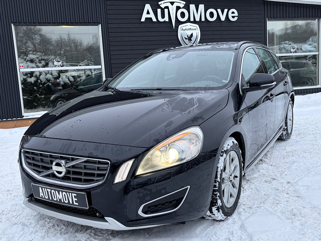 Volvo V60 D2 Momentum Euro 5