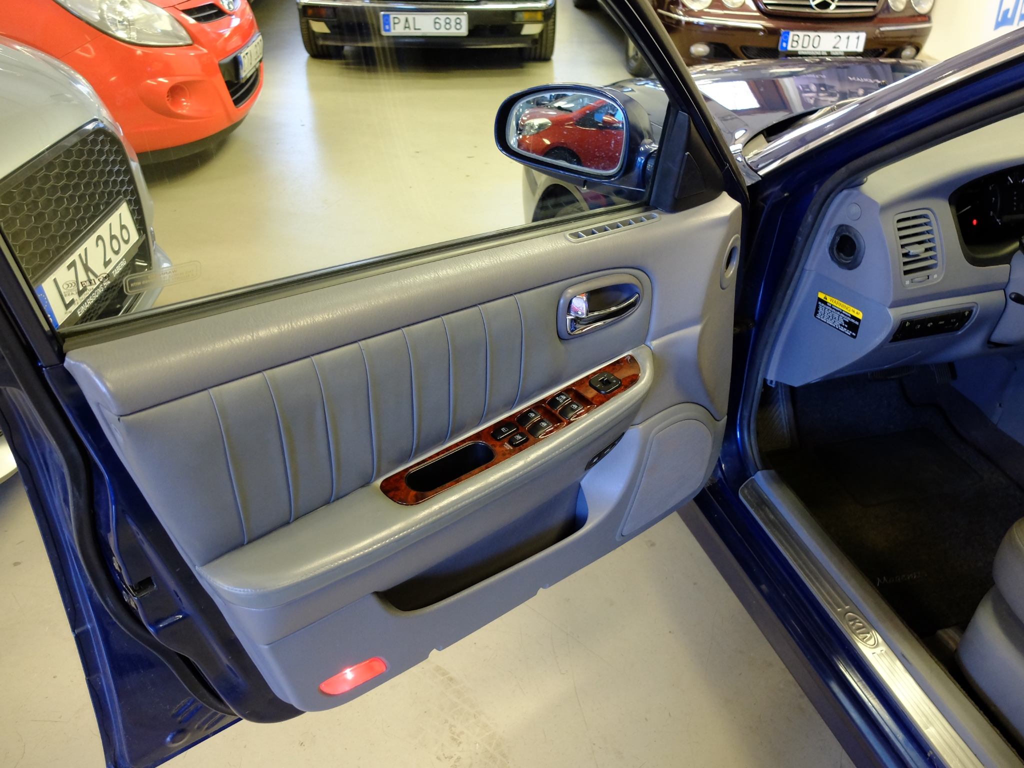 Kia Magentis 2.5 V6 Aut Skinn 2005, bild 7/37