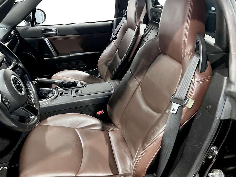 Bild på Mazda MX-5 Roadster Coupe 1.8 MZR 126hk - FARTHÅLLARE