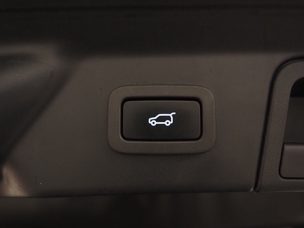 Land Rover Range Rover Velar P250 AWD R-Dynamic Meridian 20" 2019