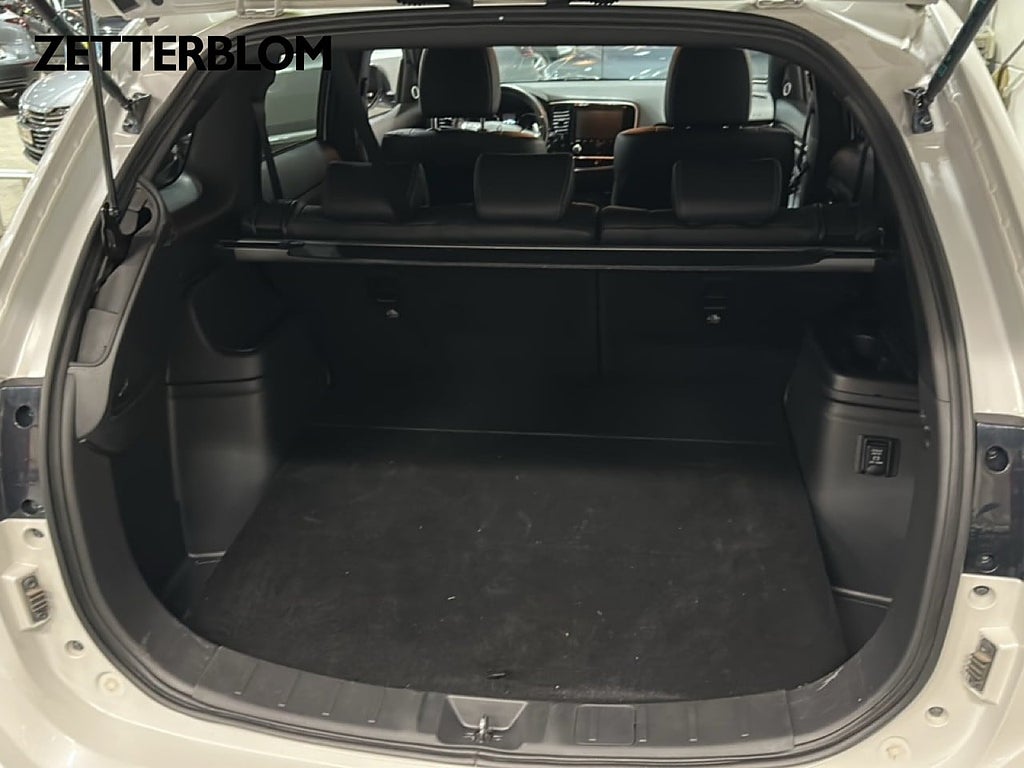 Kombi Mitsubishi Outlander 6 av 20