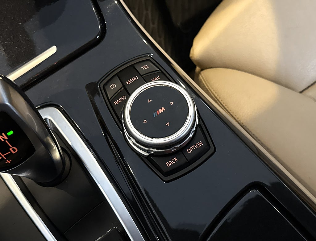 BMW 520 D 184HK SEDAN AUTOMAT HELSKINN P-SENS DRAG 1.95%