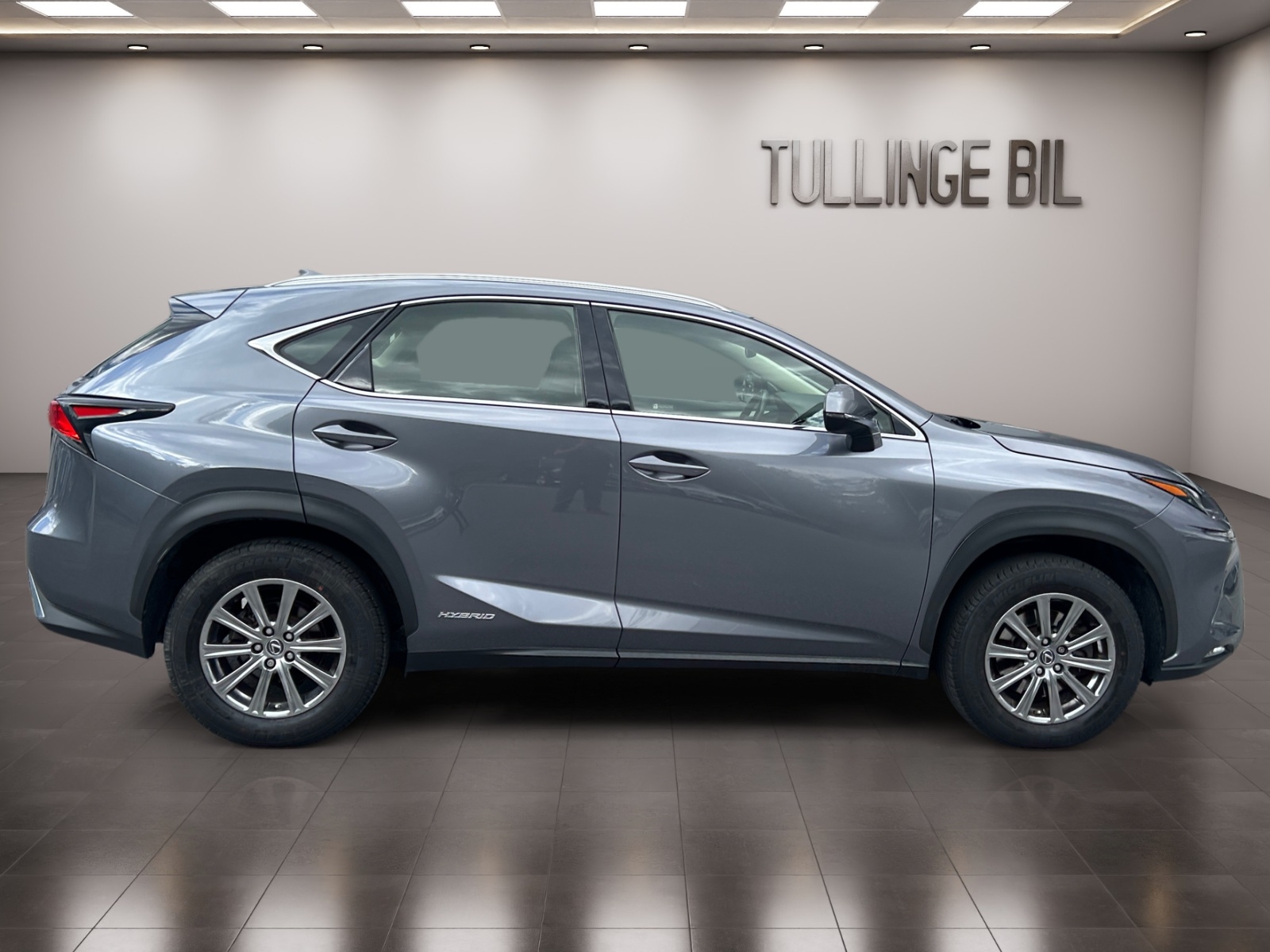 Lexus NX 2018, photo 6/56