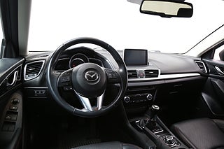 Halvkombi Mazda 3 16 av 27