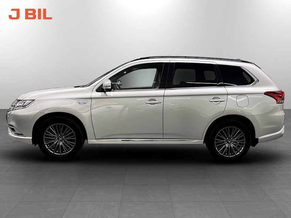 Bild på Mitsubishi Outlander S-Edition PHEV CVT 224hk Aut AWD B-KAMERA DRAG