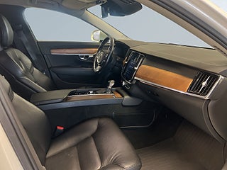 Volvo V90 D5 AWD Inscription Drag Dvärme Kamera Rattvärm Navi S&V – bild 10