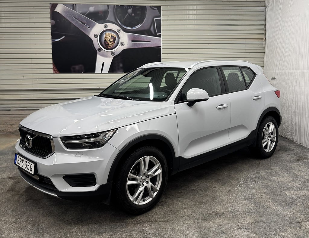 Volvo XC40 T3 / Momentum / Drag