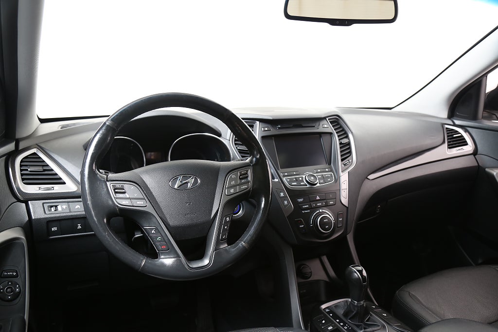 Hyundai Santa Fe 2,2 CRDi 197hk Premium 4WD Aut Pano Skinn Motorv Drag 2015