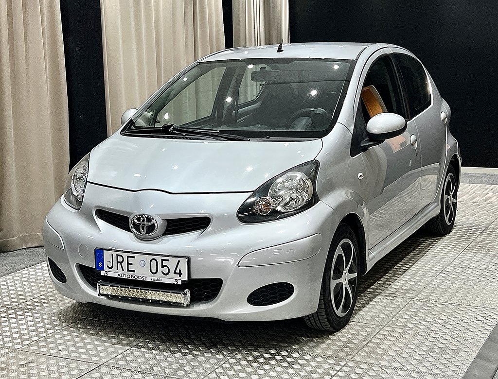 Toyota Aygo 5-dörrar 1.0 68hk Extra-helljus Fintskick SoV