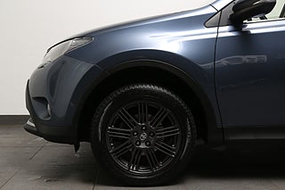 SUV Toyota RAV4 8 av 25