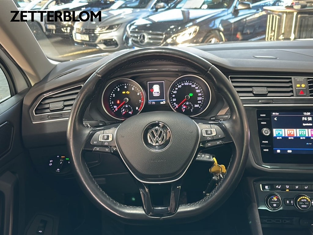 SUV Volkswagen Tiguan 12 av 20
