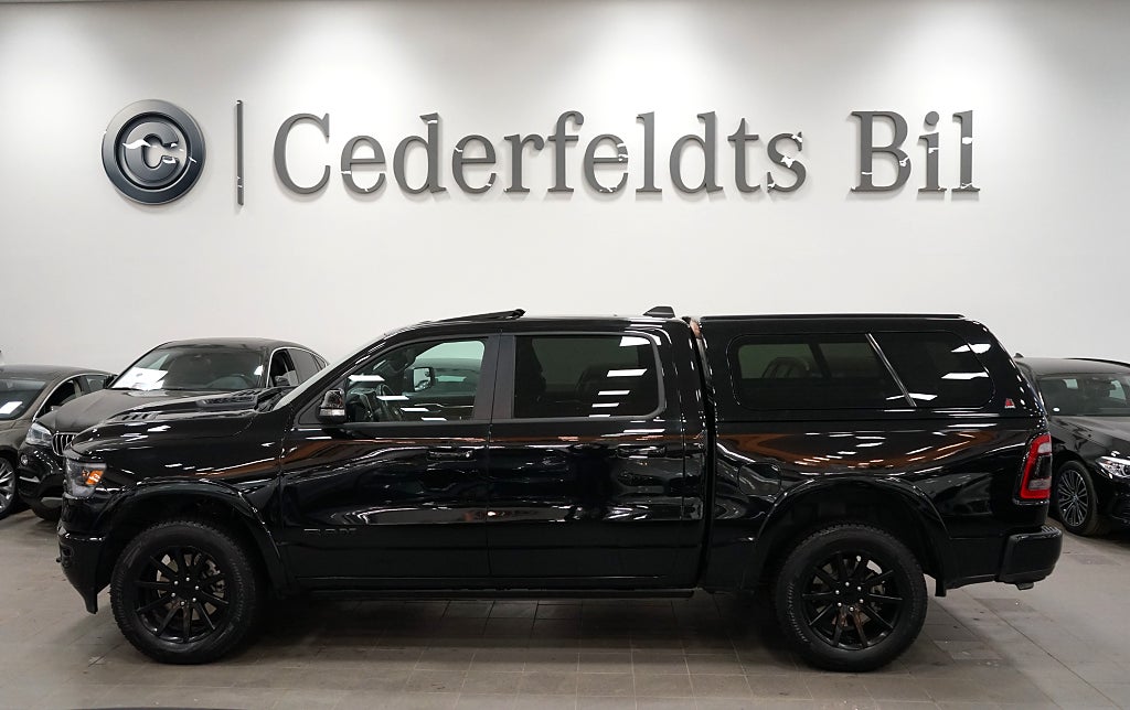 RAM 1500 Crew Cab 5.7 V8 HEMI 4x4 Laramie Black Lastsläde Kåpa