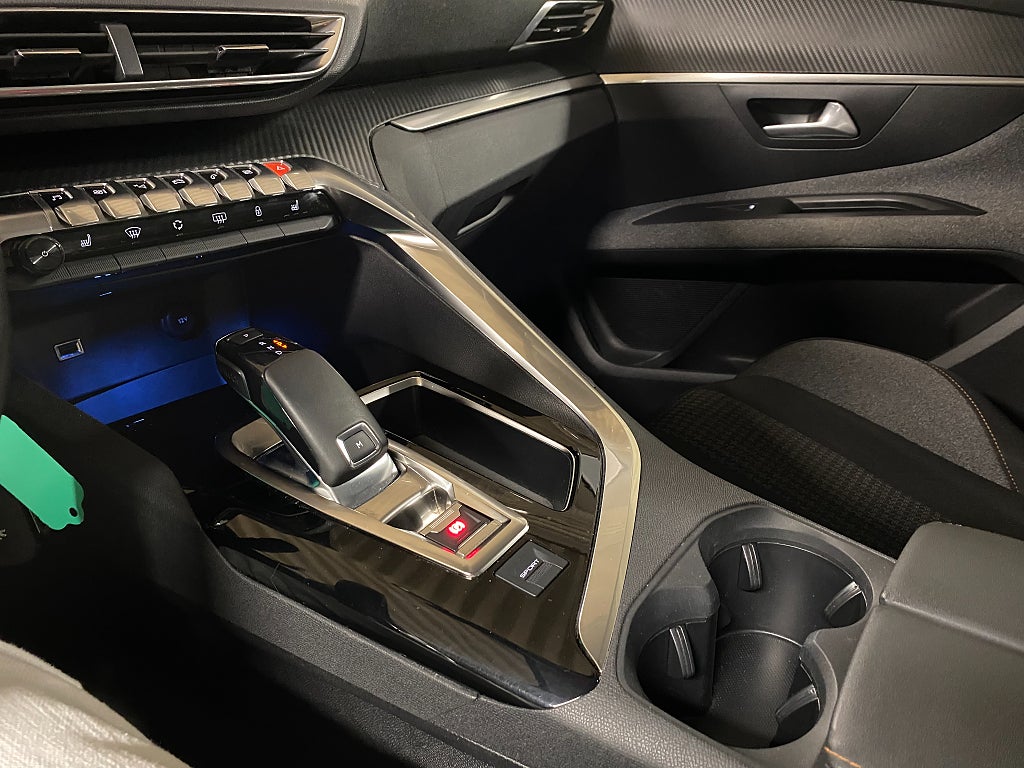 Bild på Peugeot 3008 Active 1.2 PT 130hk Aut - BACKSENSORER