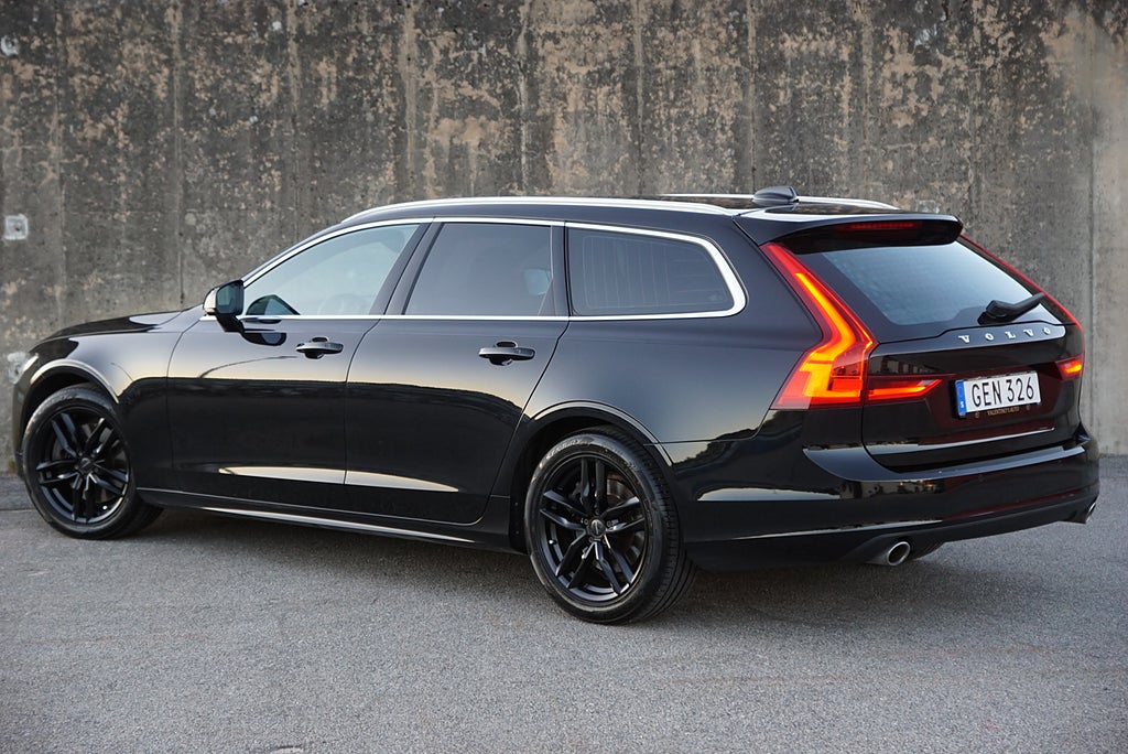 Volvo V90 T4 Geartronic Momentum|Keyless|Värmare|Adaptiv-Fart|