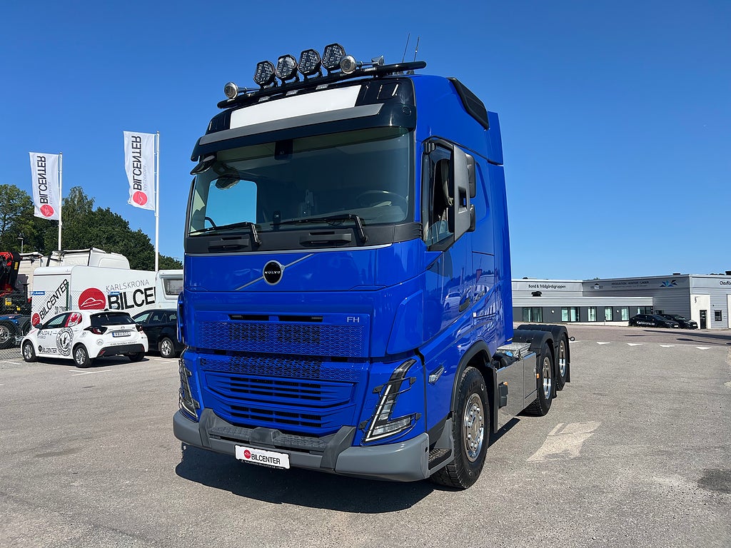 Volvo FH13 540 6x4 Dragbil Lyftbar Tandem Axel, Hydraulik, Fullutrust.