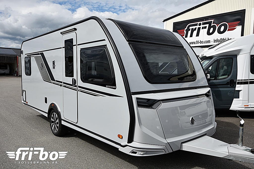 Knaus 500 UF Südwind Black Selection, Dubbelbädd