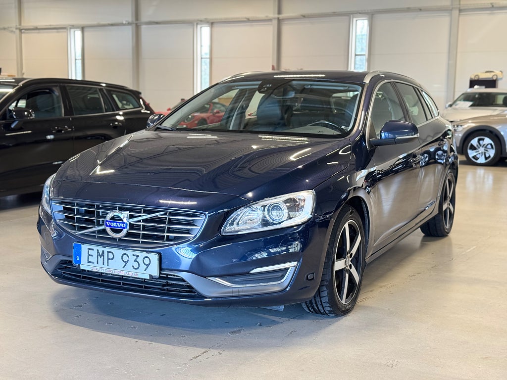 Volvo V60 D4 AWD AUT DRAG SUM KAMREM BYTT VÄRMARE V-HJUL 