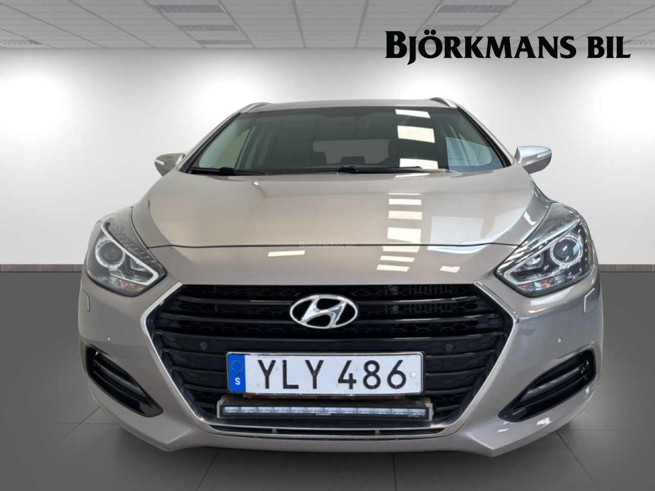 Hyundai i40 1.7 CRDi DCT AUTOMAT 141HK 2017, bild 2/10