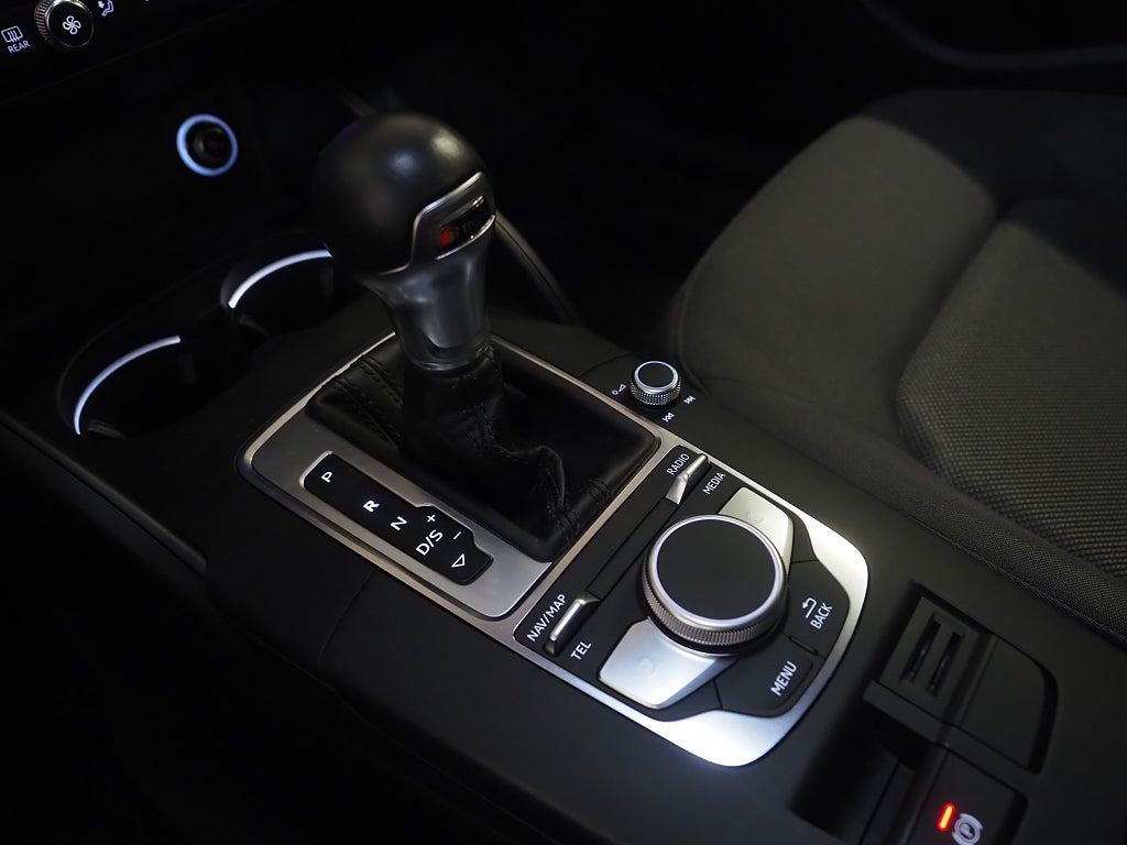 Audi A3 Sportback 35 TFSI 150hk Proline | Dragkrok | 2020