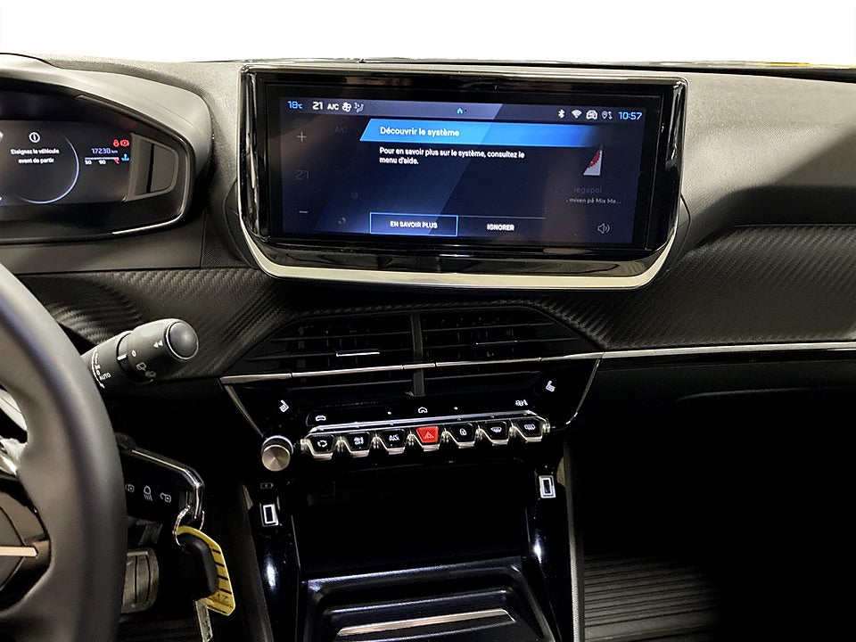 Bild på Peugeot 2008 Allure 1.2 PT 130hk Aut B-KAMERA CARPLAY