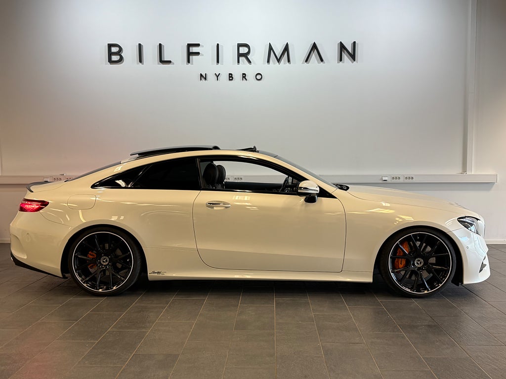Mercedes-Benz E 300 Coupé 9G-Tronic AMG PANORAMA|BURMESTER