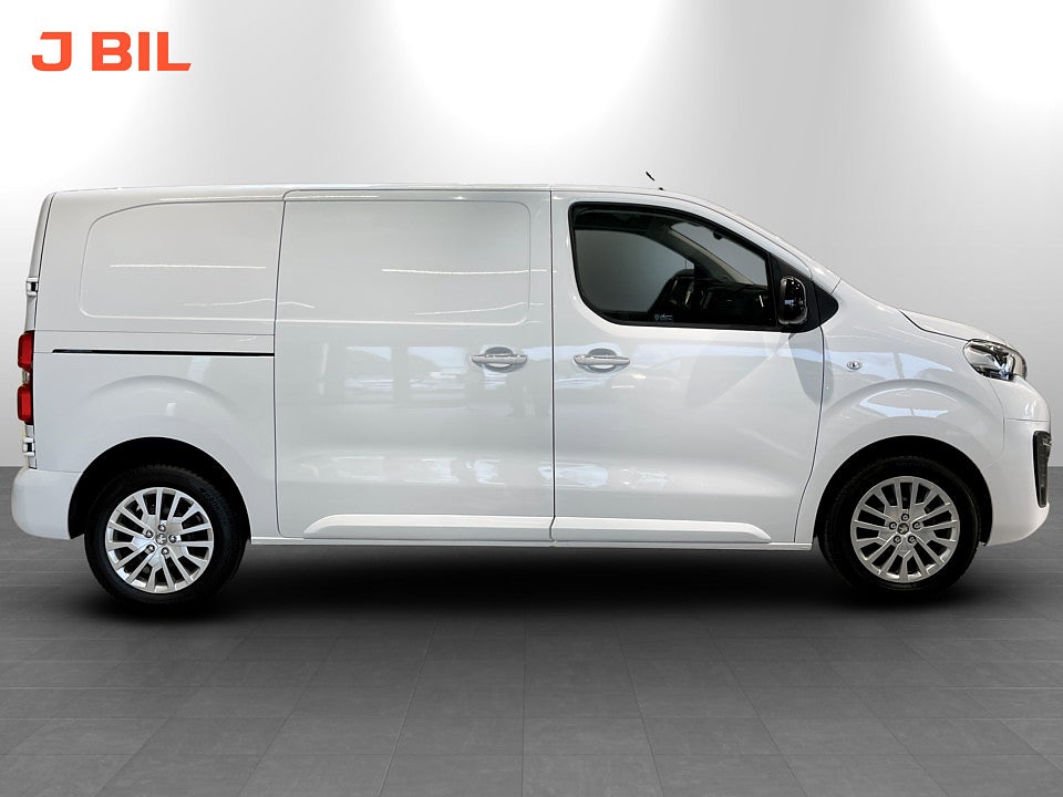 Bild på Peugeot Expert PRO+ 2,0 BHDi 145hk L2 P-SENSORER