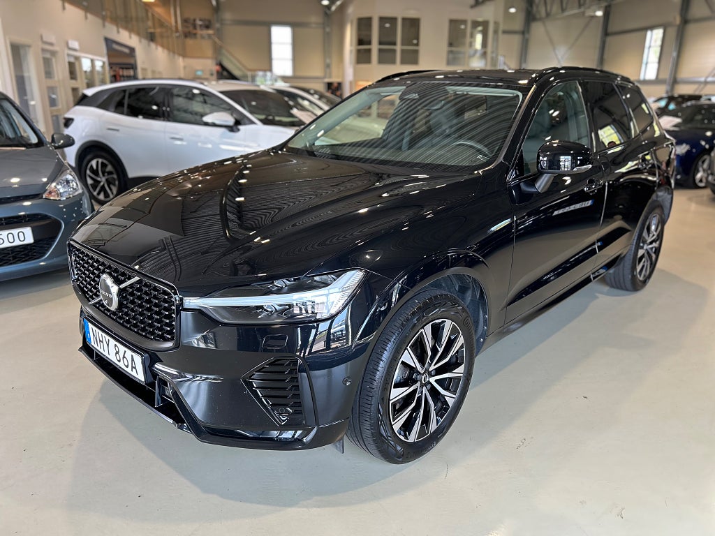 Volvo XC60 B5 AWD Geartronic Plus Dark 250hk 360 / H/K / Drag