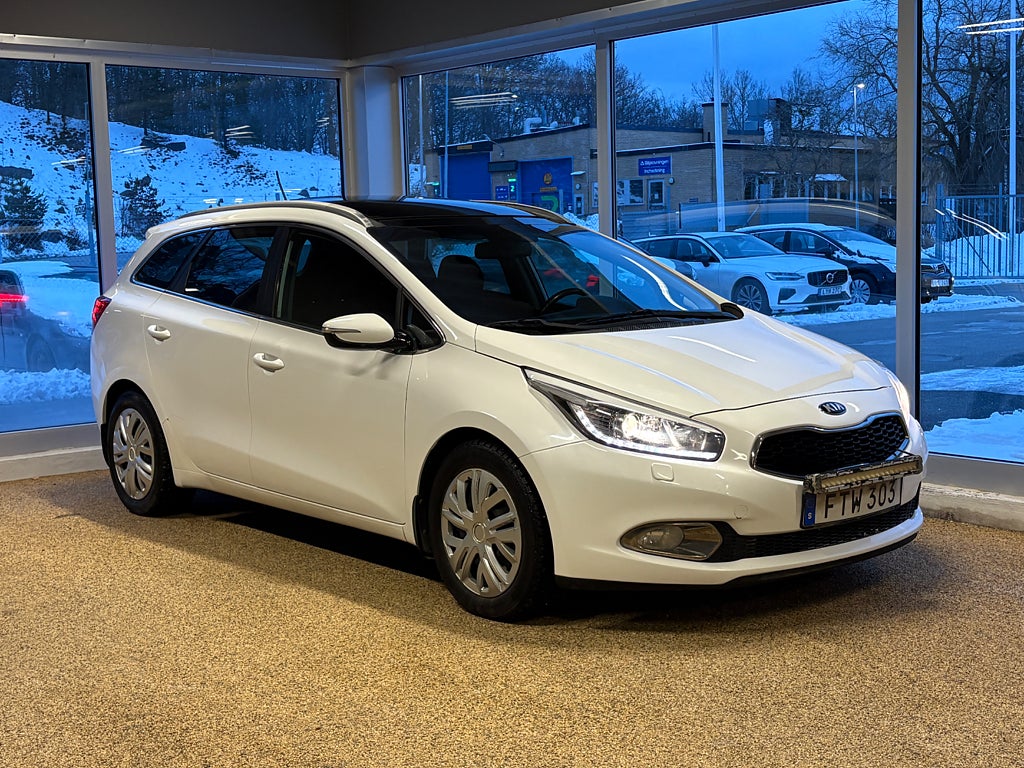 Kia Ceed cee'd_sw 1.6 CRDi EX Comfort Drag PDC Panoramatak