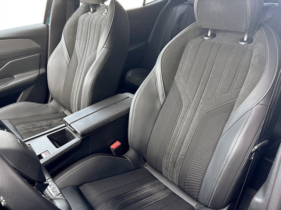 Bild på Peugeot 408 GT 1.2 PT 130hk Aut B-KAMERA CARPLAY NAVI