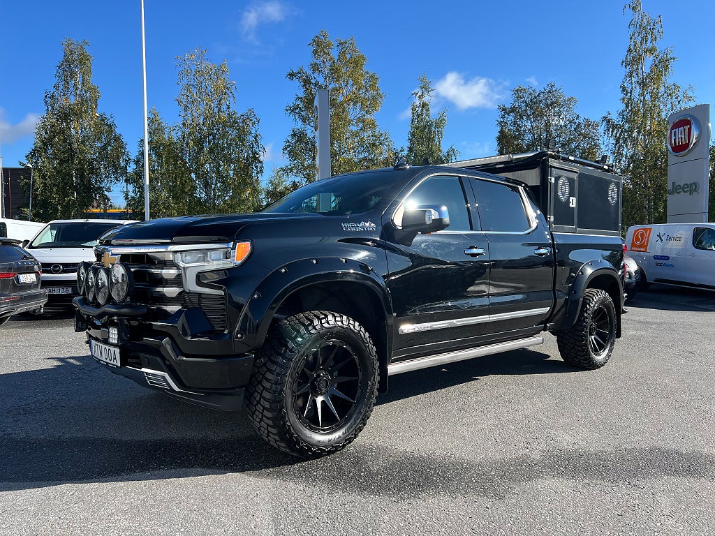 Chevrolet Silverado 1500 Crew Cab 6.2L V8 4WD *Fullutrustad JAKTBIL*