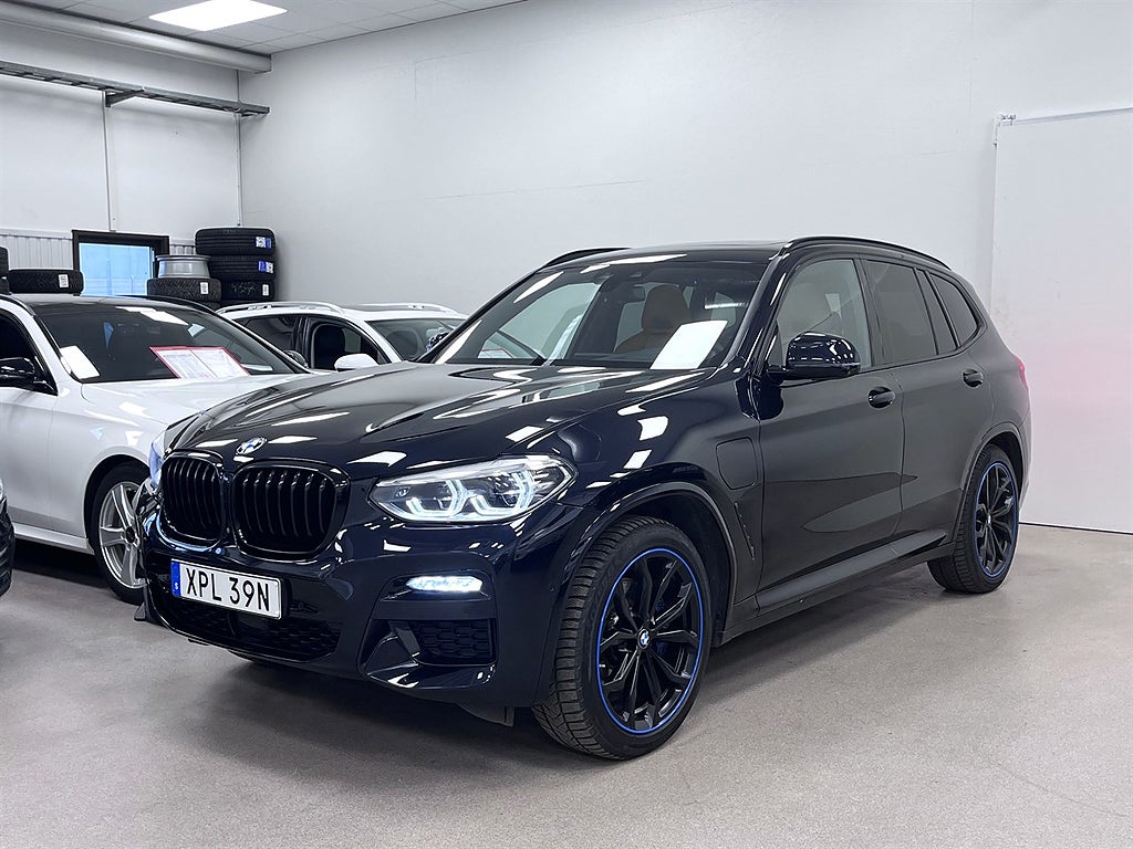 BMW X3 xDrive30e M-SPORT PANORAMA DRAG VÄRMARE