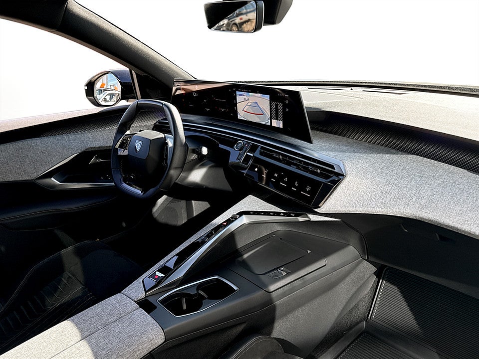 Bild på Peugeot 5008 GT Hybrid 145hk Aut 7-SITS B-KAMERA CARPLAY
