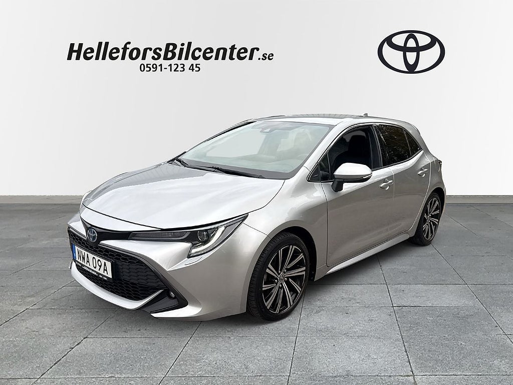 Toyota Corolla 5dr 1,8 Style Car play Vhjul