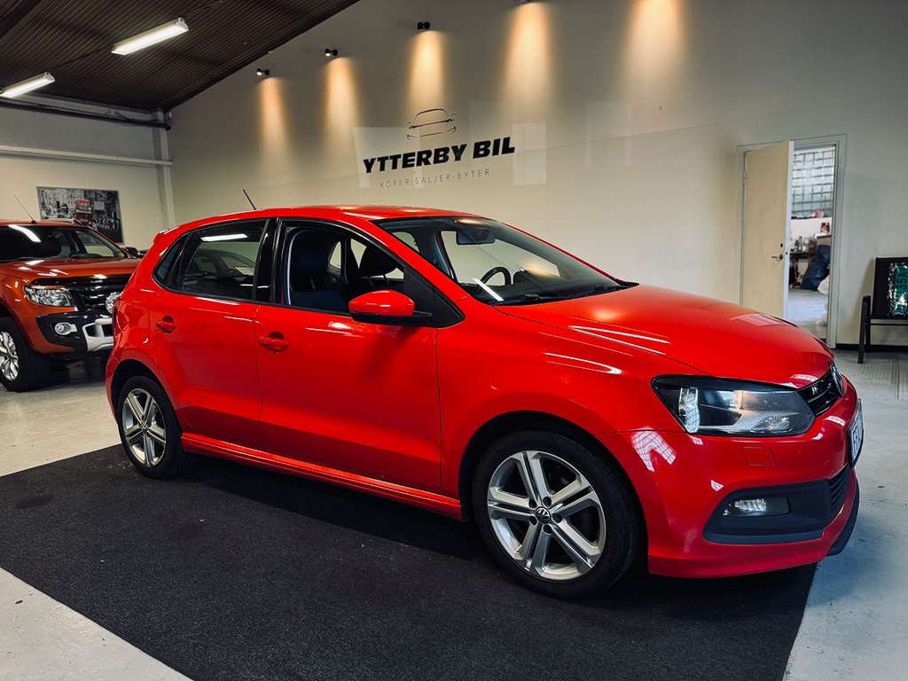 Volkswagen Polo 5-Dörrar 1.2 TSI R-Line Comfort SOV Hjul 