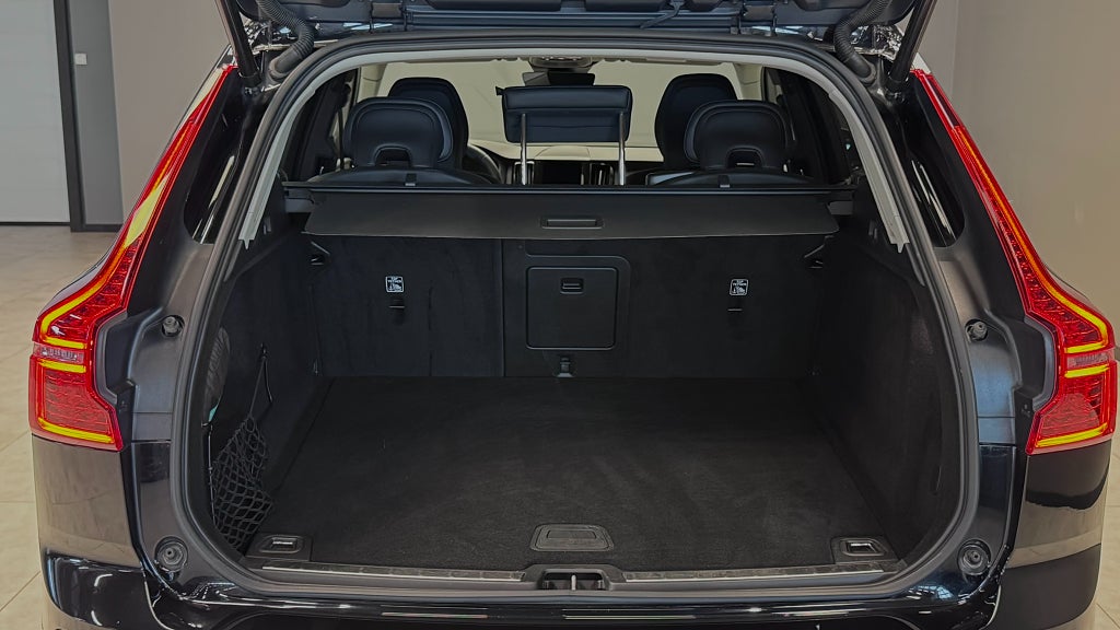 Volvo XC60 2023 - miniatyr 20
