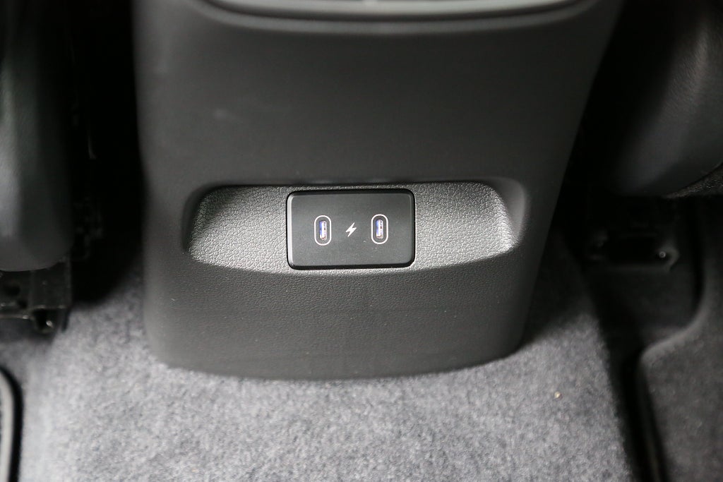 Hyundai i30 1,0 T-GDi MHEV Essential Kombi Aut Navi Kamera 2025