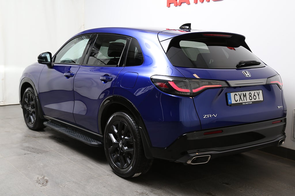 Honda ZR-V SPORT FullHybrid 184 Hk + Side Steps | DEMO