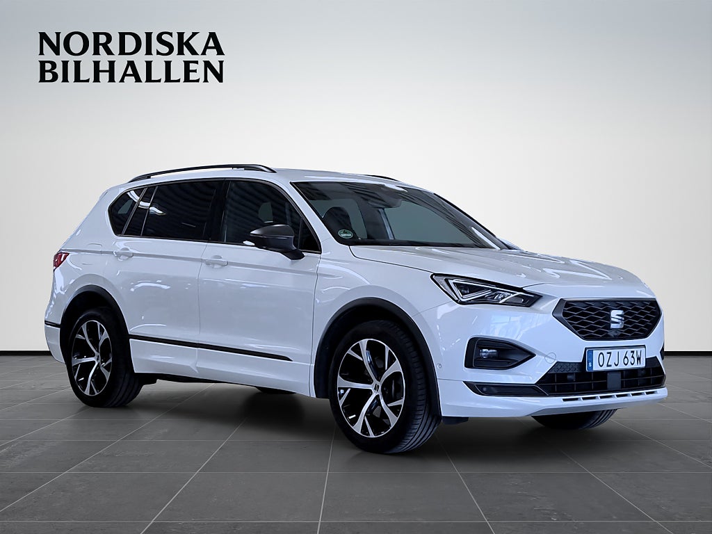 Seat Tarraco PHEV FR Nybesiktad 360- kamera Apple Carplay Dragkrok 