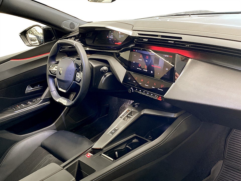 Bild på Peugeot 408 GT 1.2 PT 130hk Aut B-KAMERA ELSTOL CARPLAY