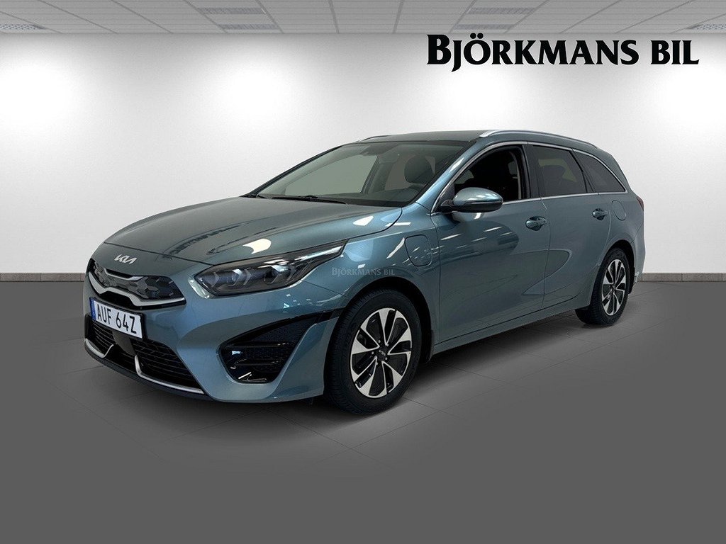 Kia CEED SW PLUG-IN HYBRID ADVANCE MOMSBIL AUTOMAT 