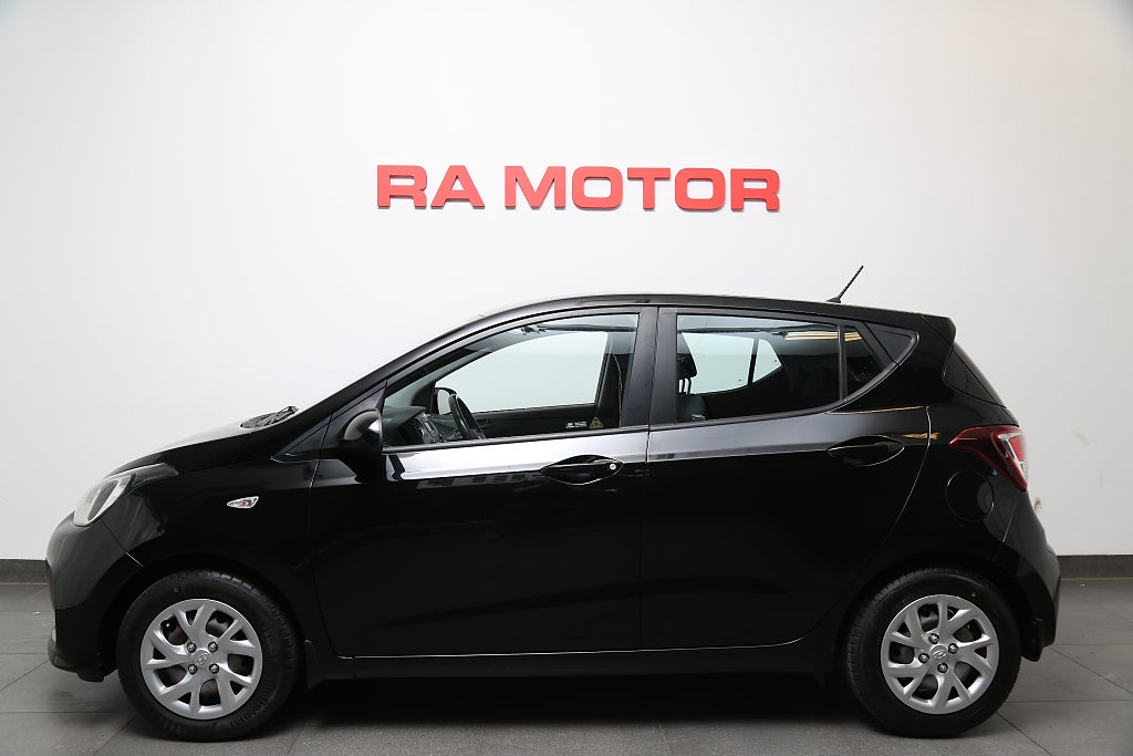 Hyundai i10 1,0 blue 67hk Comfort Automat 5D Motorvärmare 2018