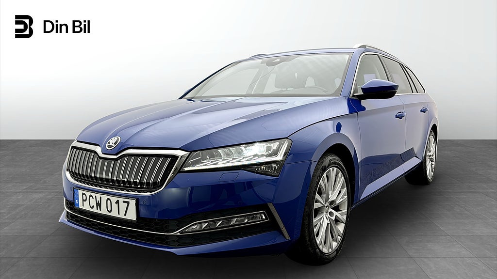 Skoda Superb Combi Style TSI 218 IV DSG /Drag/P-värmare/Busines