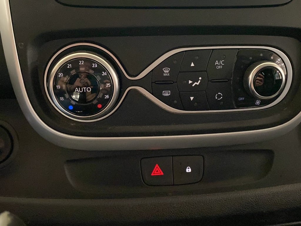 Renault Trafic L2H1 Racing Spirit 2.0 Blue dCi 170hk Euro 6 – bild 13