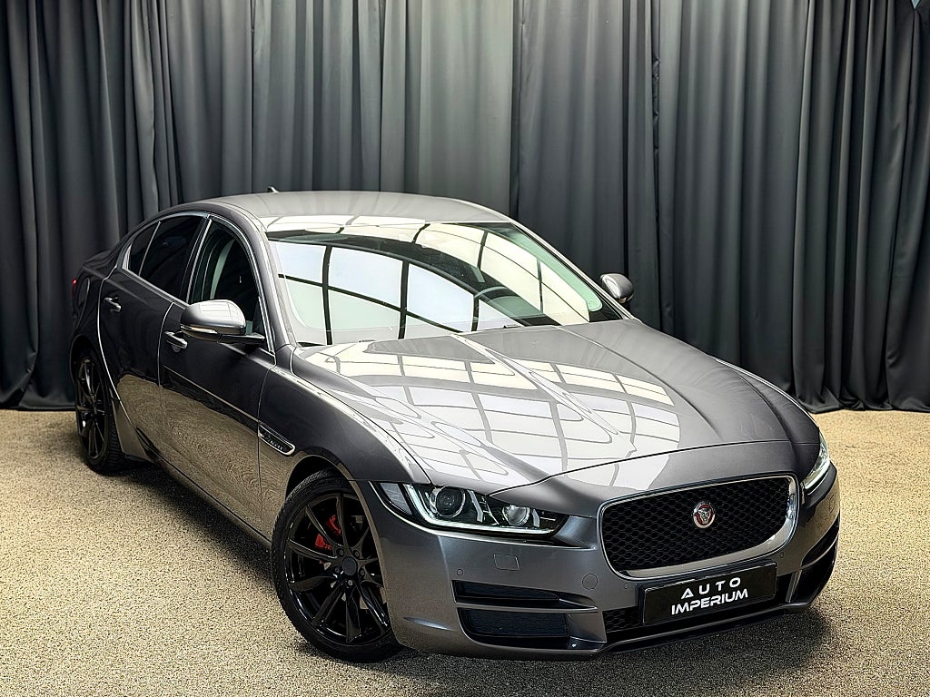 Jaguar XE E-Performance D-Värmare Kamera Drag 163hk