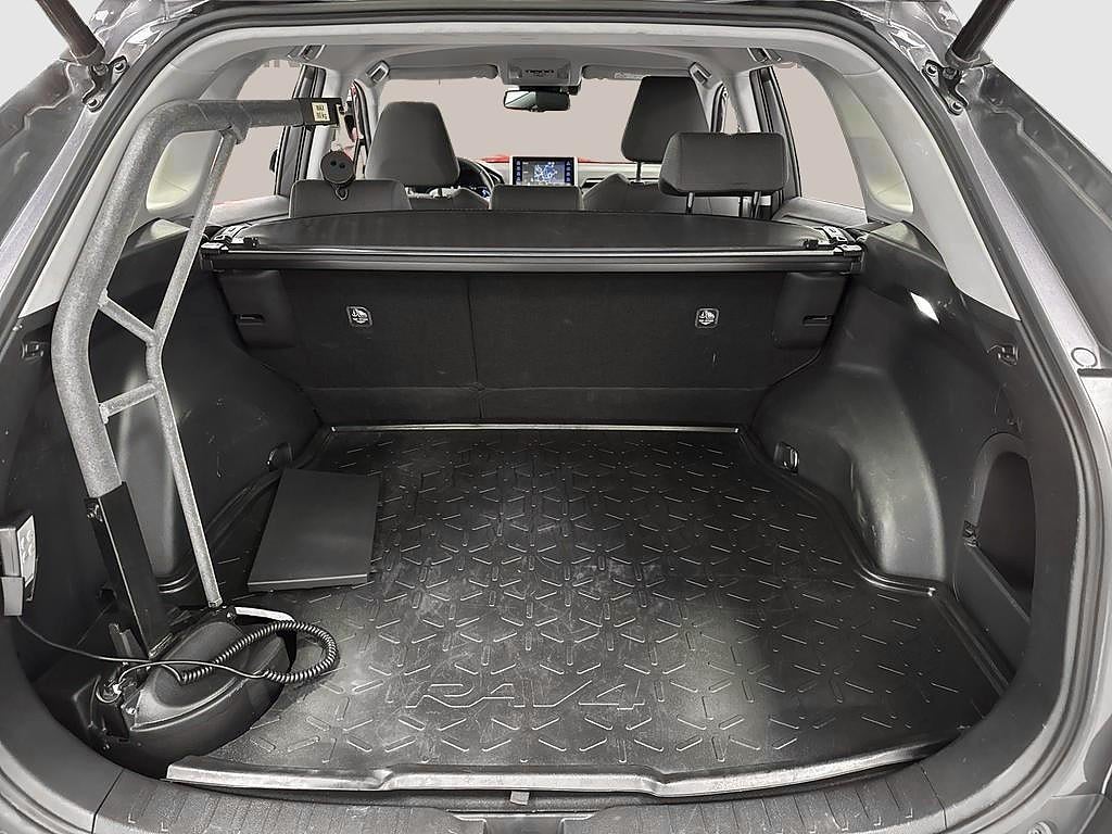 Toyota RAV4 2022 - miniatyr 11