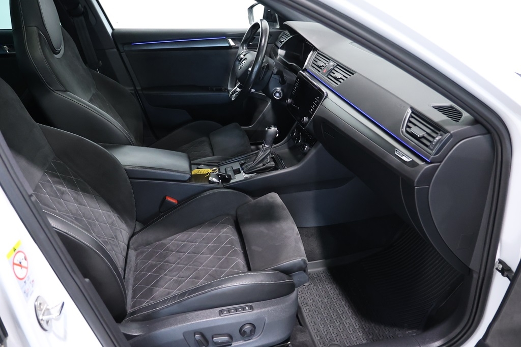 Skoda Superb 2021, bild 5/10
