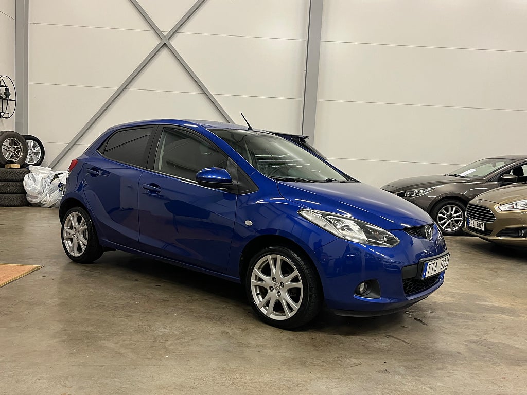 Mazda 2 5-dörrar 1.3 MZR Farthållare 86hk