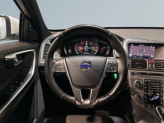 Volvo XC60 D4 AWD Classic Dvärm Kamera Rattvärme GPS Drag S/V-hjul
