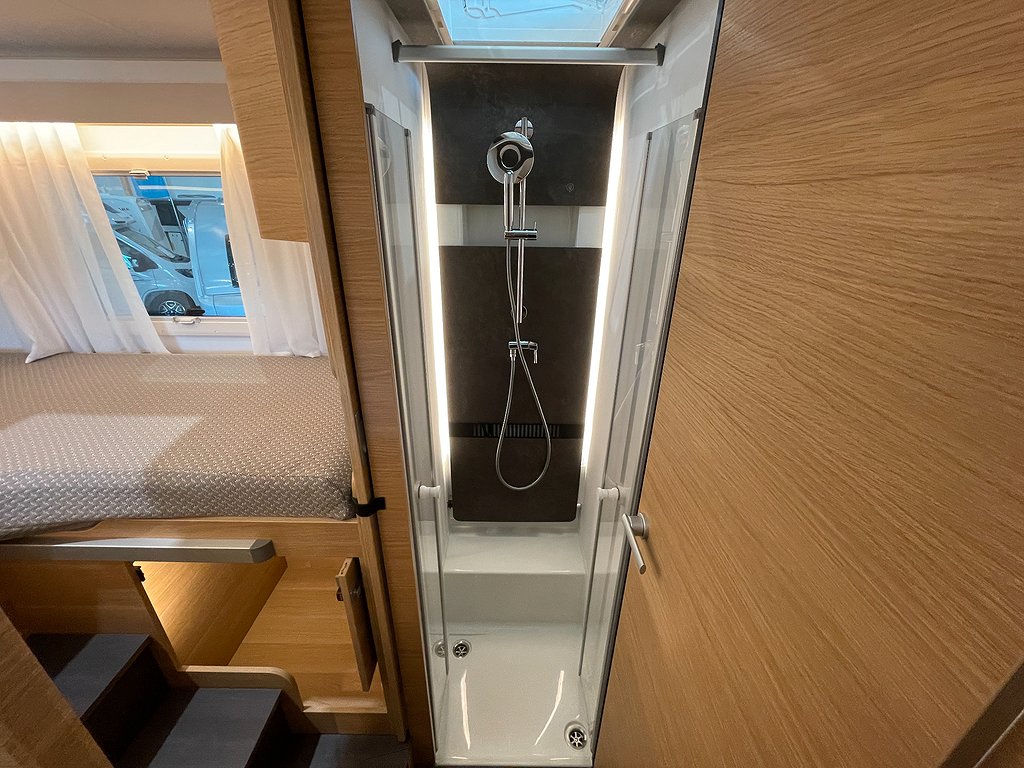 Adria Sonic 700 SL / Automat 180hk / ALDE / Taksäng - Adria